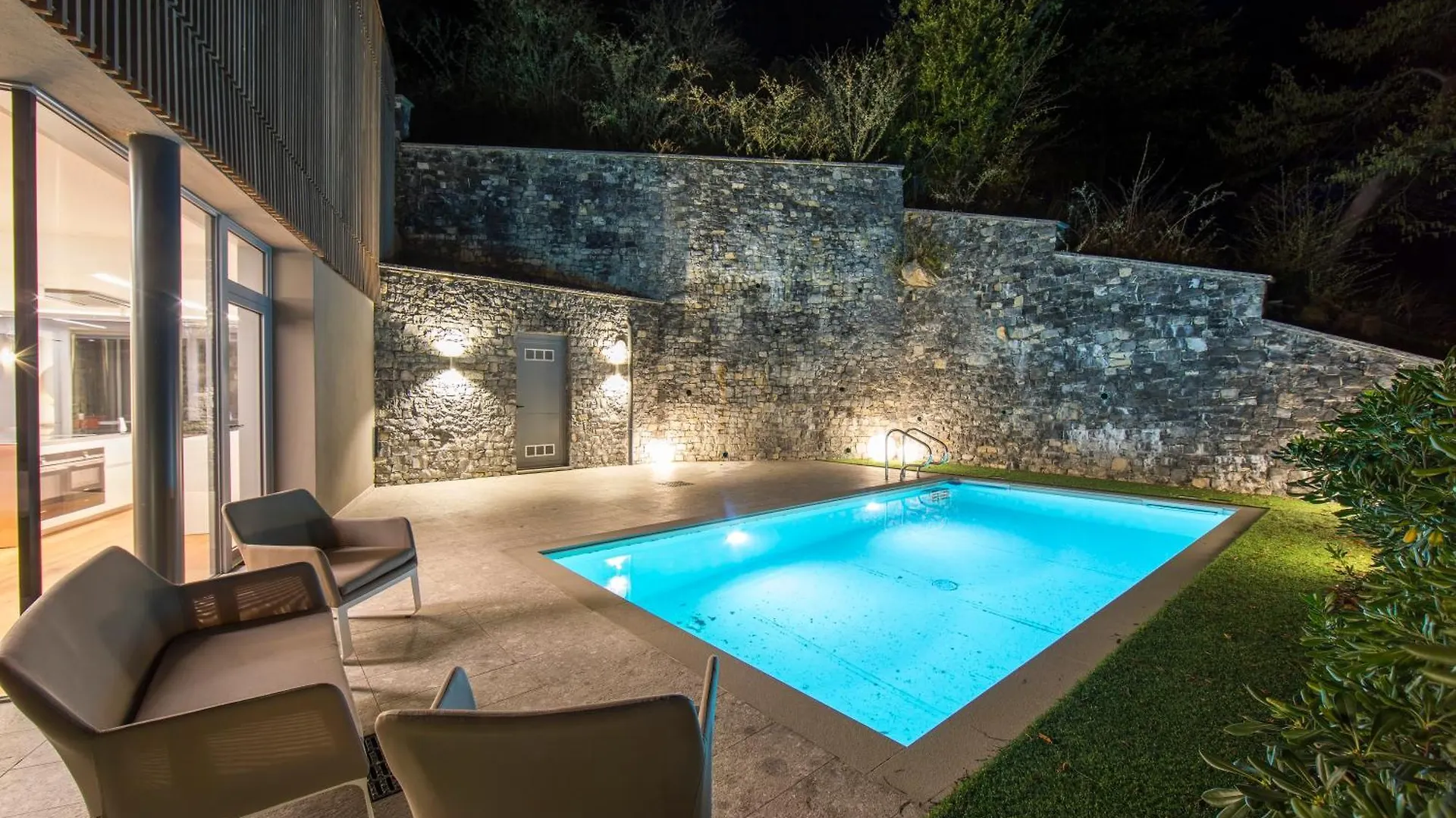 Villa Eliza ラーリオ イタリア